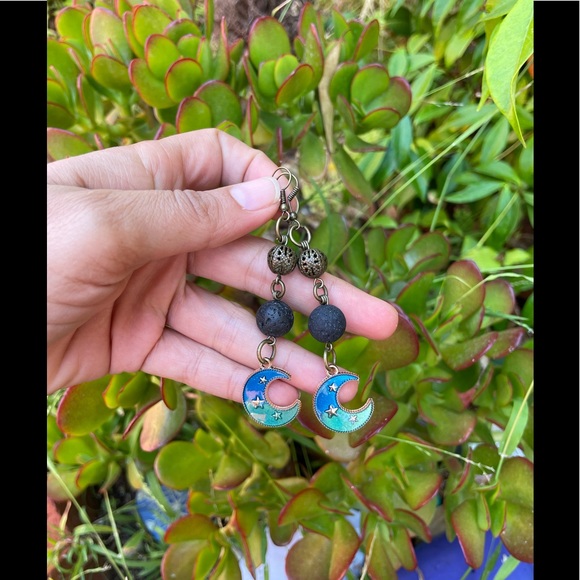 Jewelry - Lava stone earrings